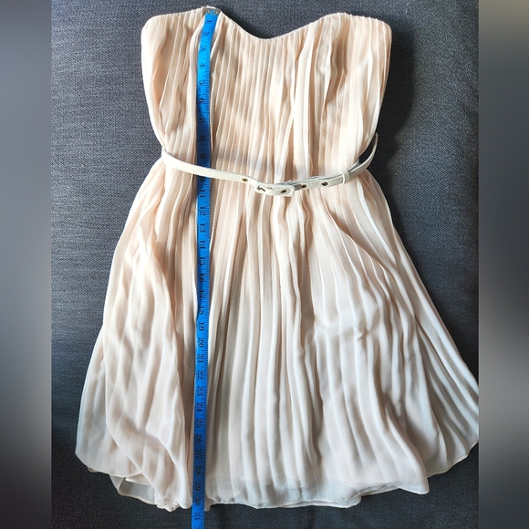 French Connection Strapless Trapeze Cut Light Pink Dress W/Pleats & Belt Size 6 - Picture 10 of 12